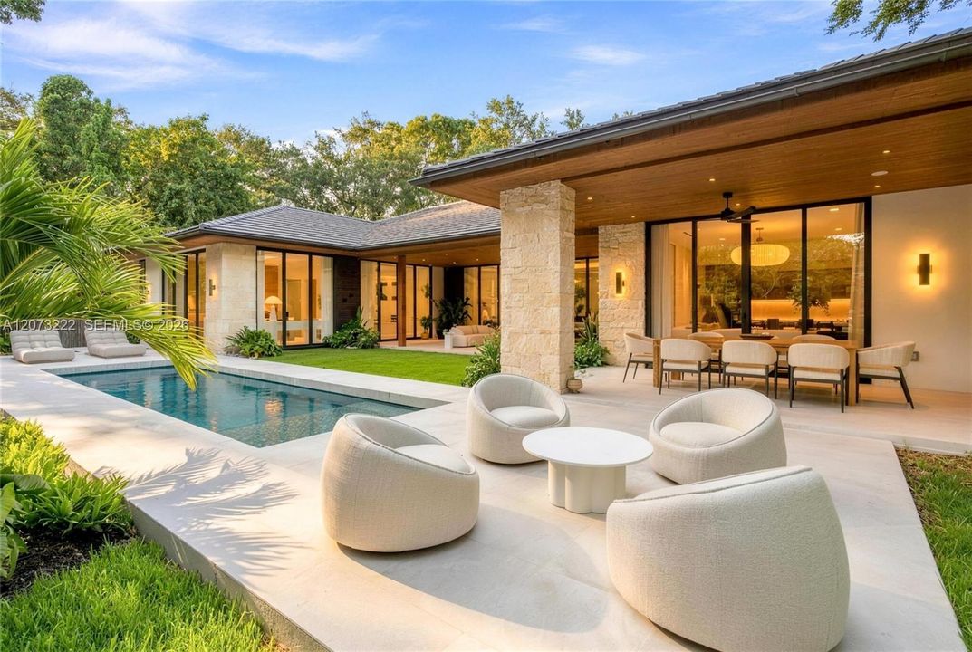 For Sale: $4,650,000 (5 beds, 6 baths, 4618 Square Feet)