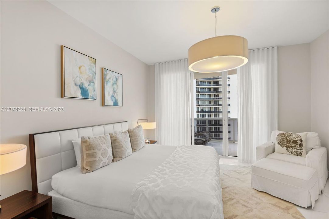 For Rent: $11,998 (3 beds, 3 baths, 1974 Square Feet)