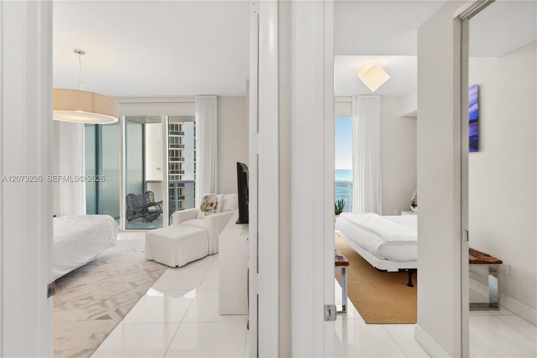 For Rent: $11,998 (3 beds, 3 baths, 1974 Square Feet)