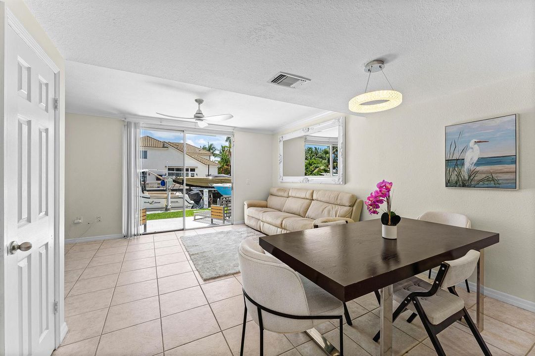 012-968JefferyStreet-BocaRaton-FL-33487-