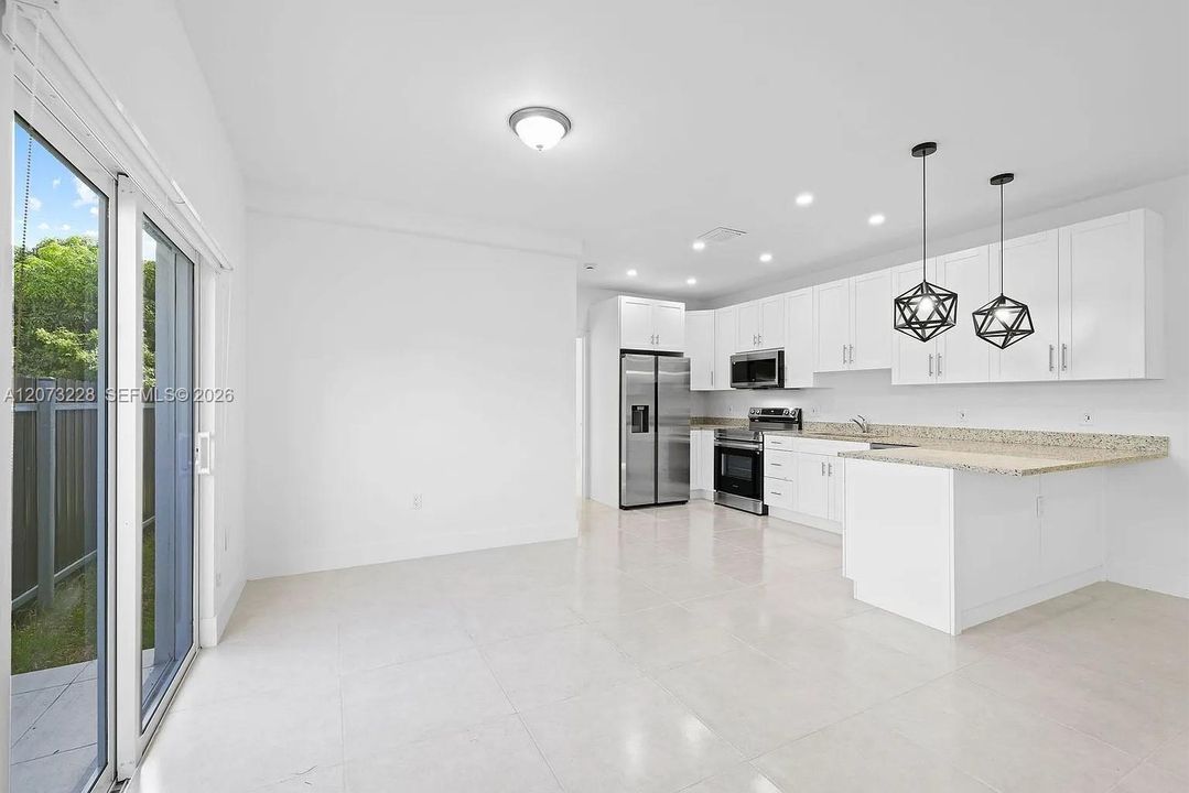 For Rent: $3,200 (3 beds, 2 baths, 2454 Square Feet)