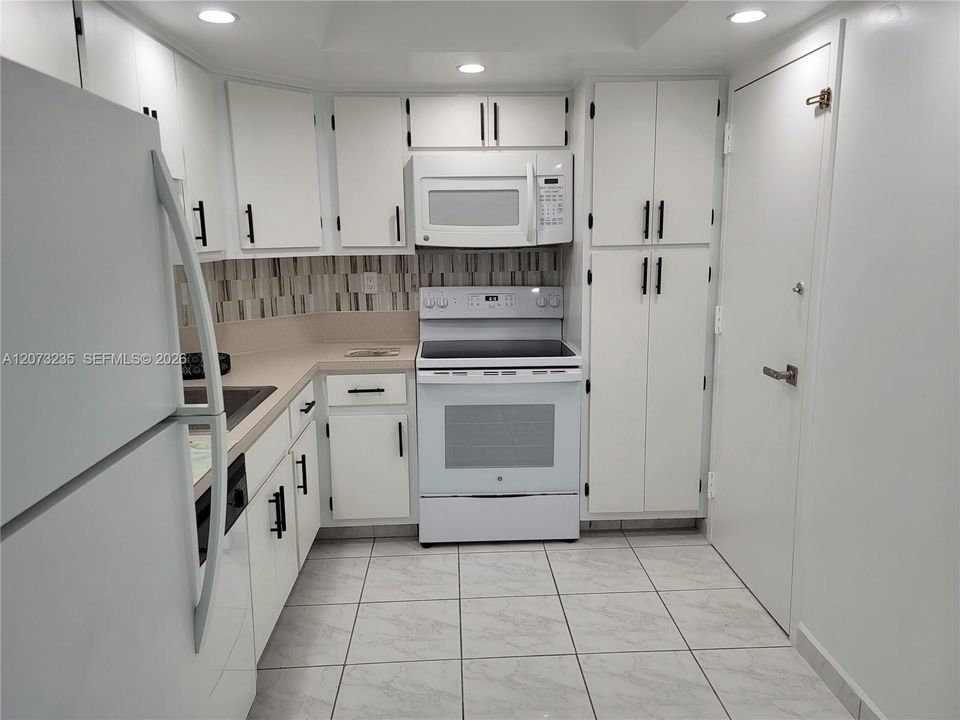 En Venta: $265,000 (1 camas, 1 baños, 762 Pies cuadrados)