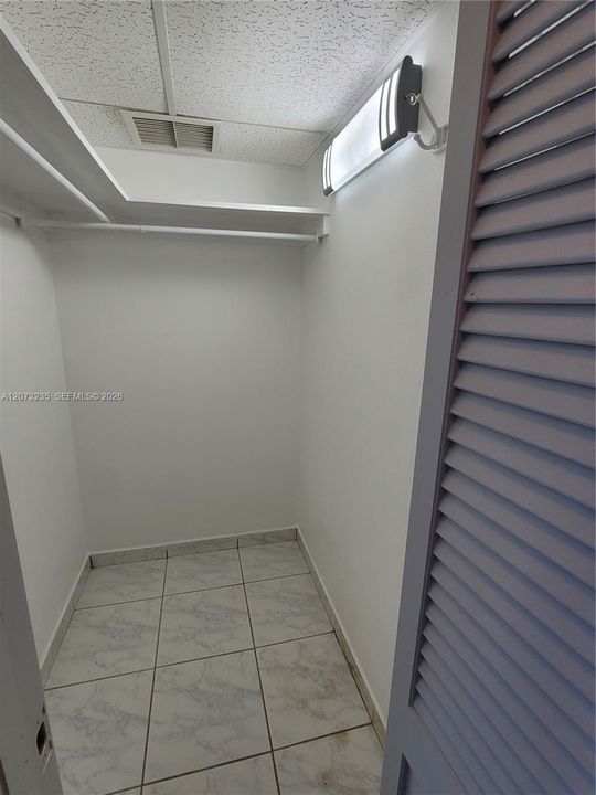 En Venta: $265,000 (1 camas, 1 baños, 762 Pies cuadrados)