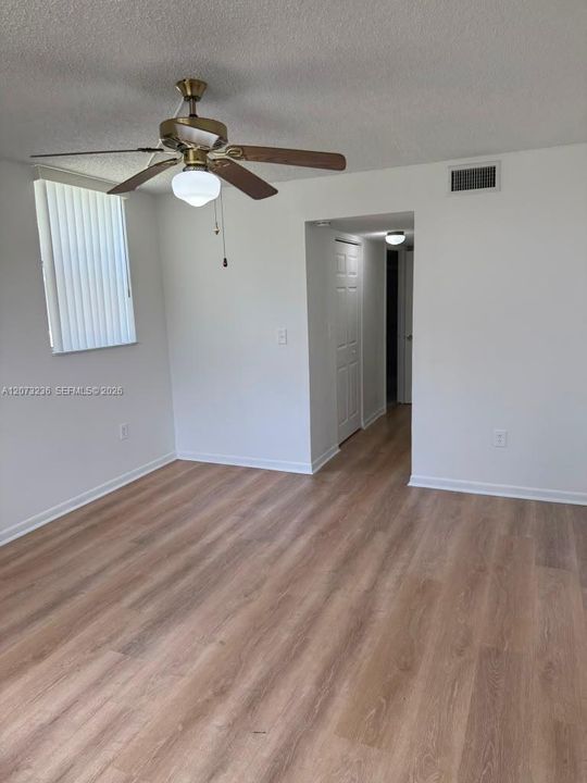 В аренду: $1,550 (1 спален, 1 ванн, 830 Квадратных фут)
