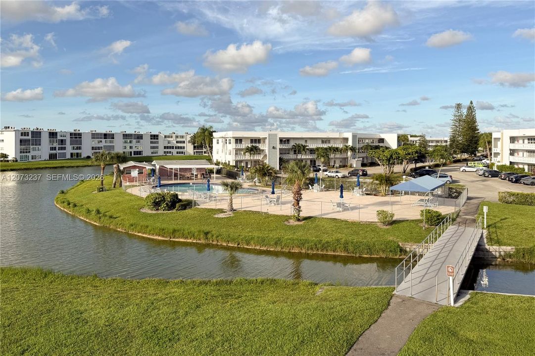 En Venta: $279,000 (2 camas, 2 baños, 1062 Pies cuadrados)