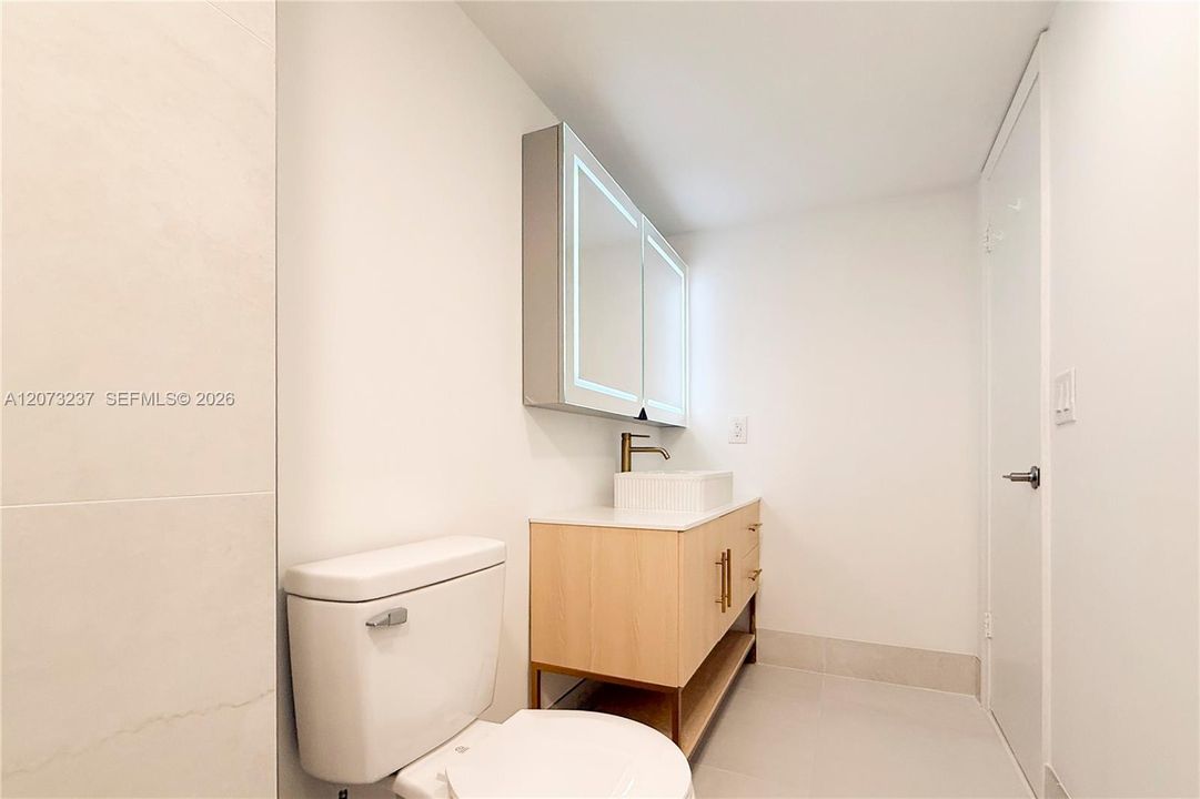 En Venta: $279,000 (2 camas, 2 baños, 1062 Pies cuadrados)