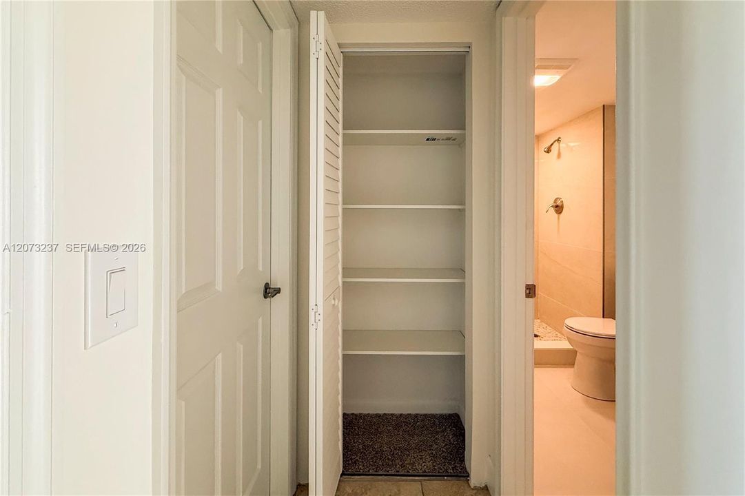 En Venta: $279,000 (2 camas, 2 baños, 1062 Pies cuadrados)