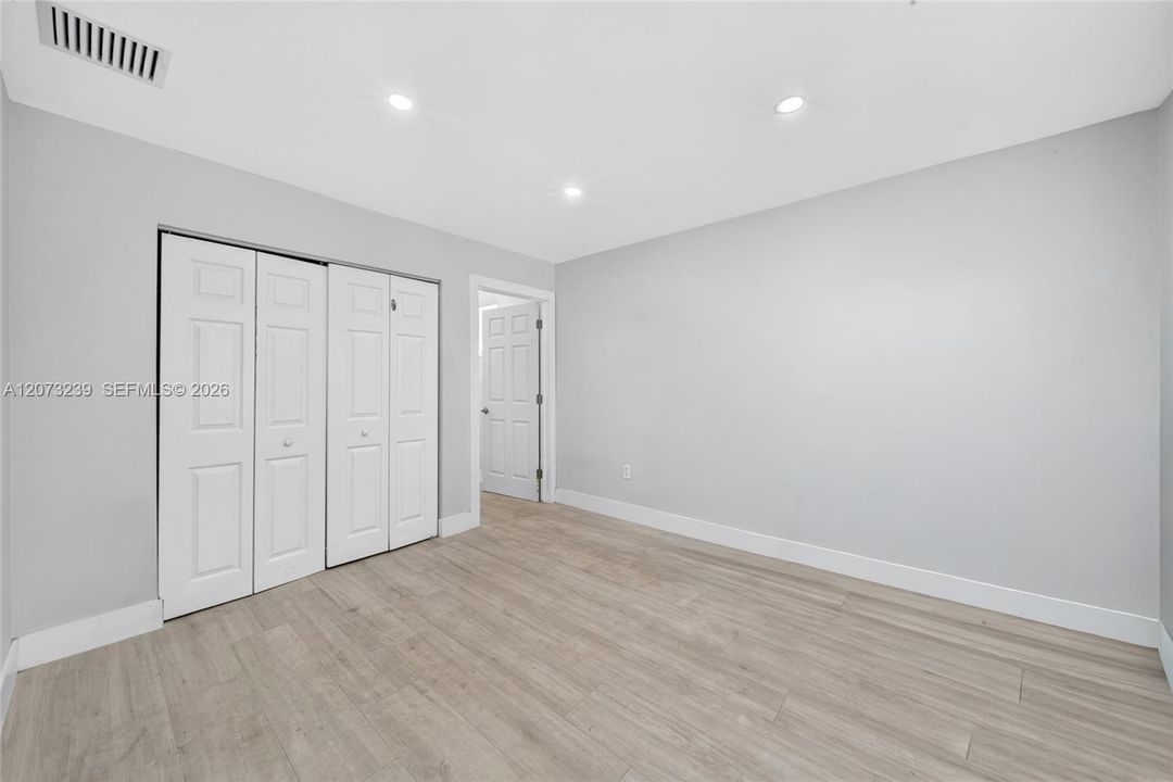 En Venta: $489,000 (2 camas, 2 baños, 1160 Pies cuadrados)