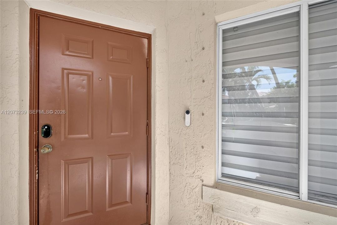 En Venta: $489,000 (2 camas, 2 baños, 1160 Pies cuadrados)