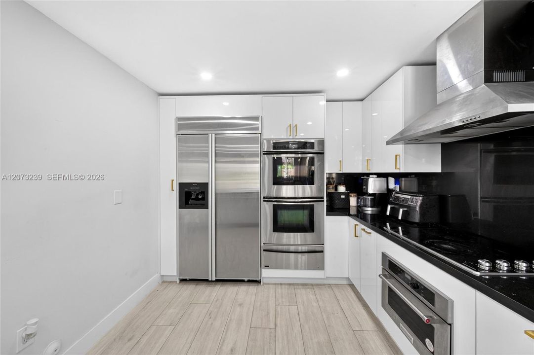 En Venta: $489,000 (2 camas, 2 baños, 1160 Pies cuadrados)