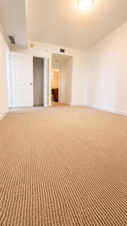На продажу: $579,000 (3 спален, 2 ванн, 1320 Квадратных фут)