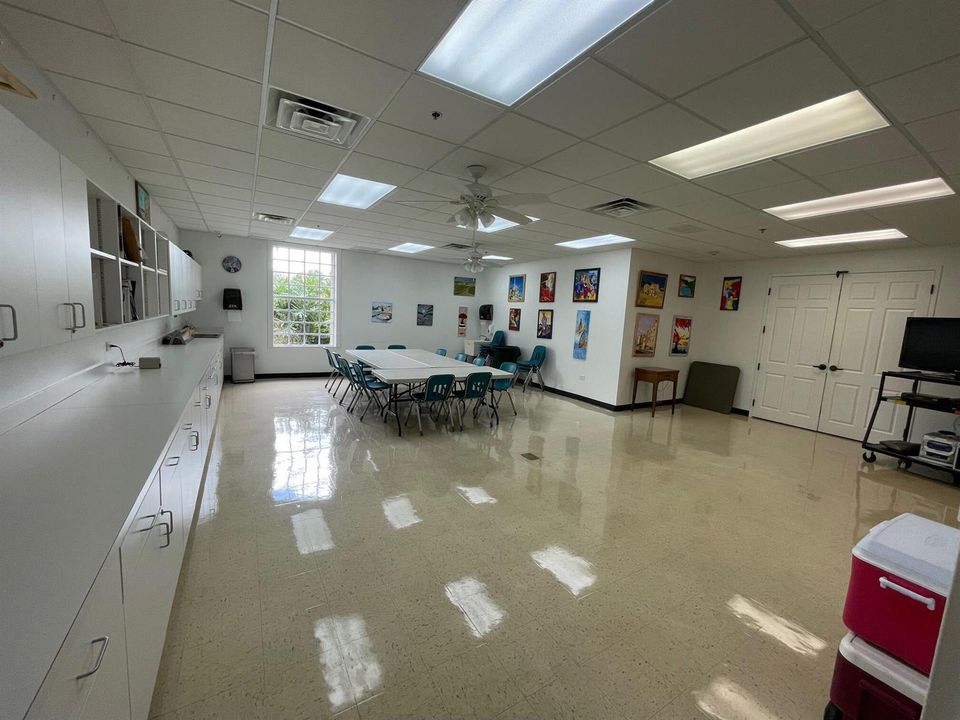 Arts and Crafts room