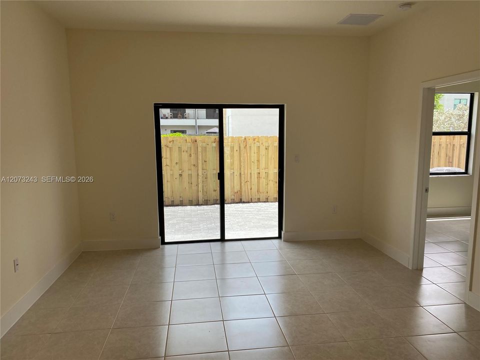 For Rent: $3,300 (2 beds, 2 baths, 1135 Square Feet)
