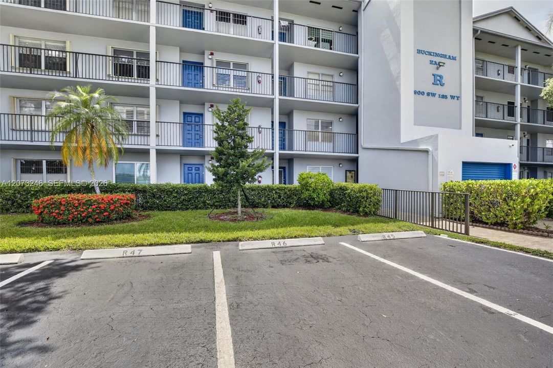 For Sale: $200,000 (2 beds, 2 baths, 1192 Square Feet)