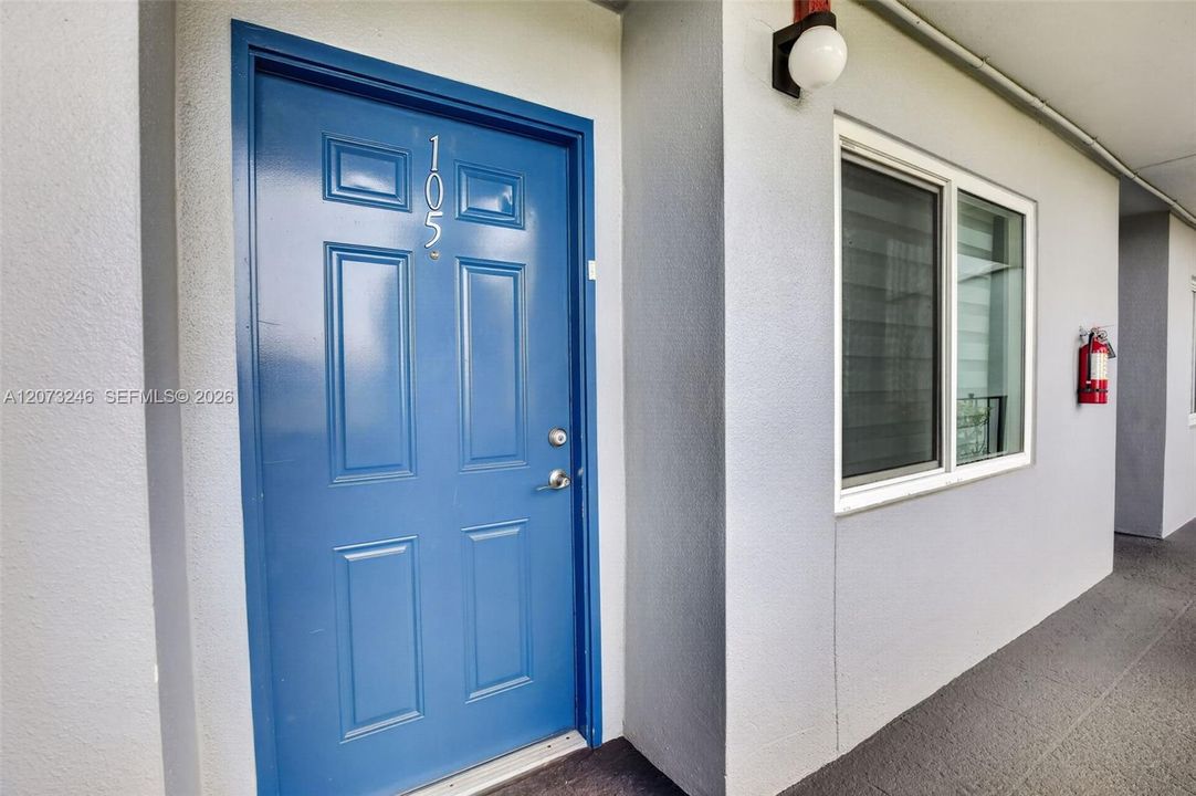 For Sale: $200,000 (2 beds, 2 baths, 1192 Square Feet)