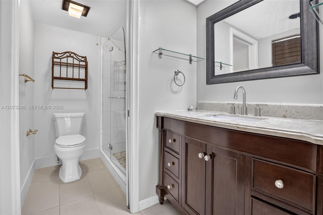 For Sale: $200,000 (2 beds, 2 baths, 1192 Square Feet)