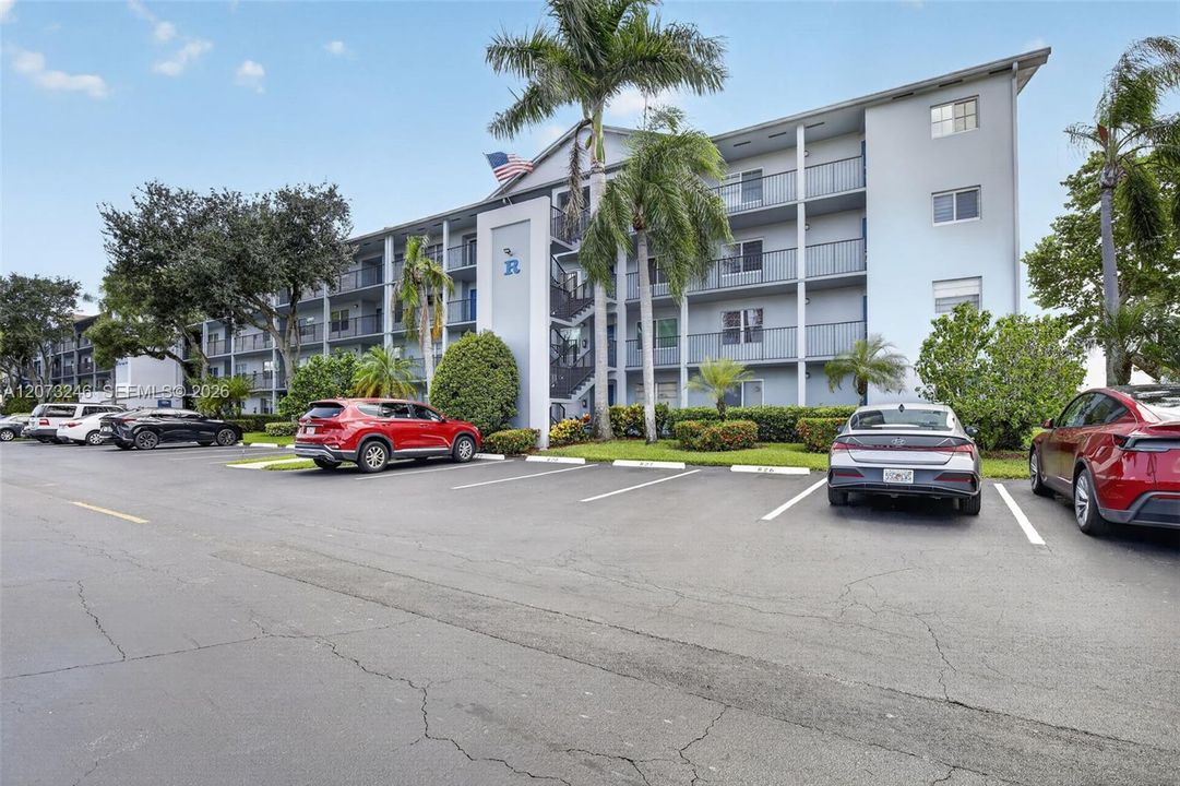 For Sale: $200,000 (2 beds, 2 baths, 1192 Square Feet)