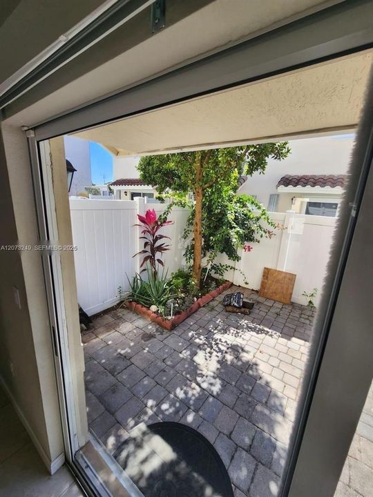 En Venta: $405,000 (3 camas, 2 baños, 1442 Pies cuadrados)