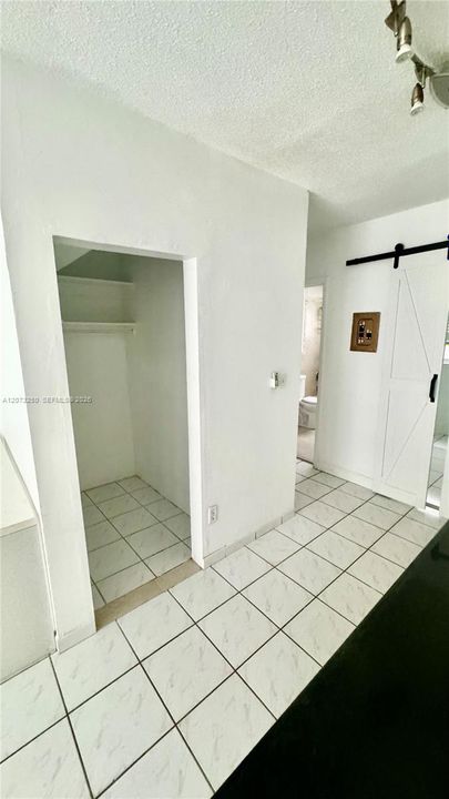 В аренду: $1,650 (0 спален, 1 ванн, 414 Квадратных фут)