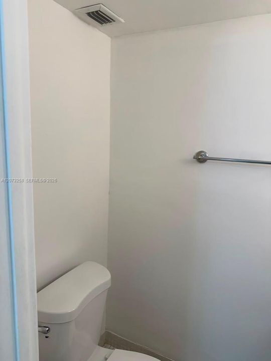 На продажу: $129,900 (1 спален, 1 ванн, 830 Квадратных фут)