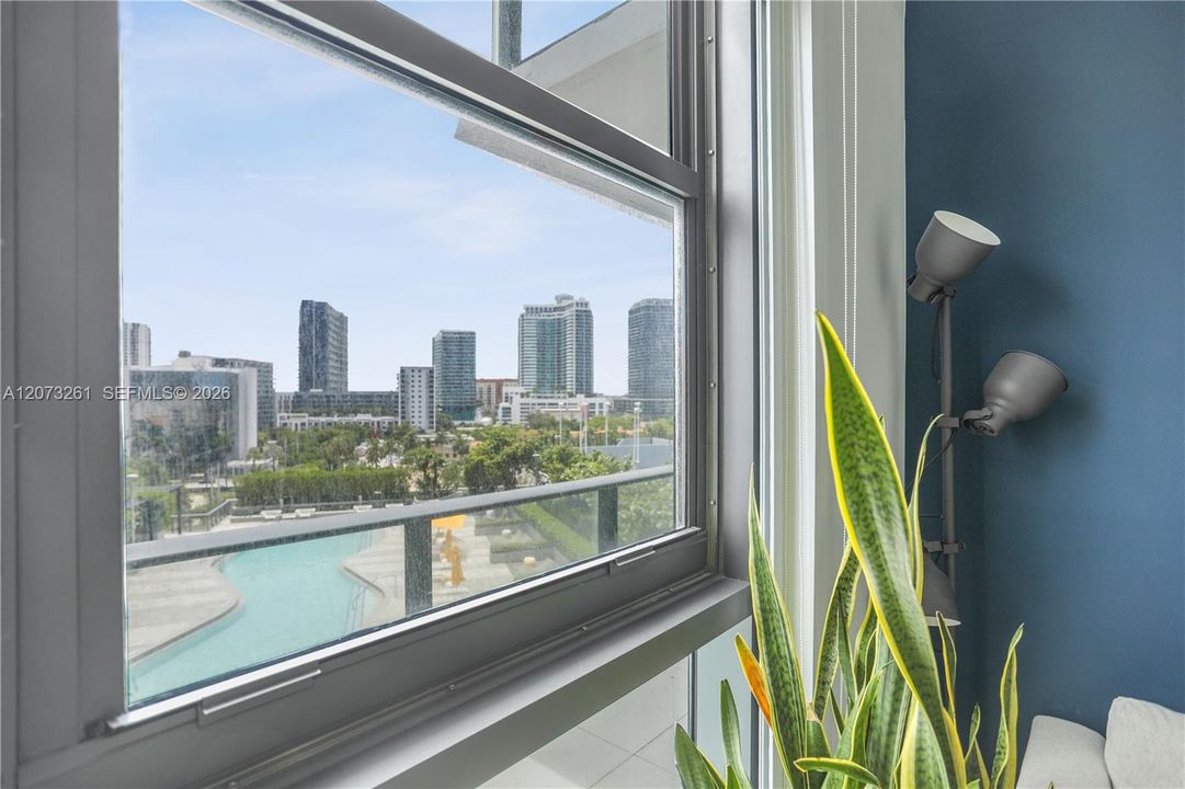 For Sale: $639,900 (2 beds, 2 baths, 1084 Square Feet)