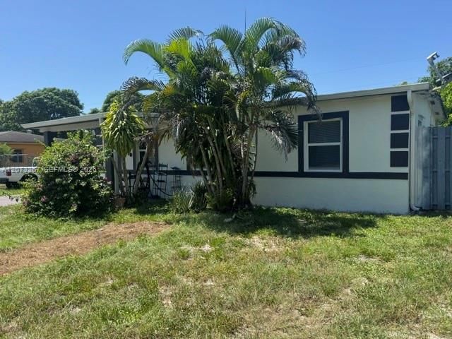 For Sale: $544,900 (3 beds, 2 baths, 972 Square Feet)