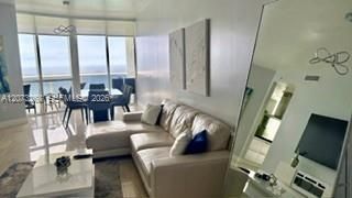 En Venta: $1,800,000 (2 camas, 2 baños, 1722 Pies cuadrados)
