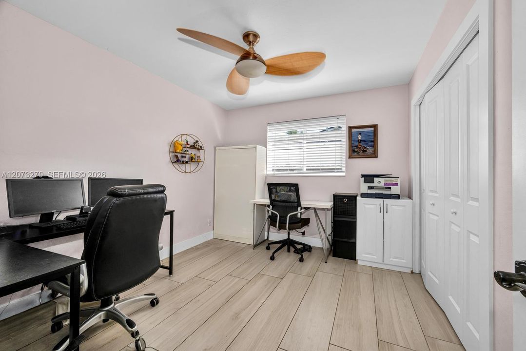For Sale: $750,000 (3 beds, 2 baths, 1840 Square Feet)