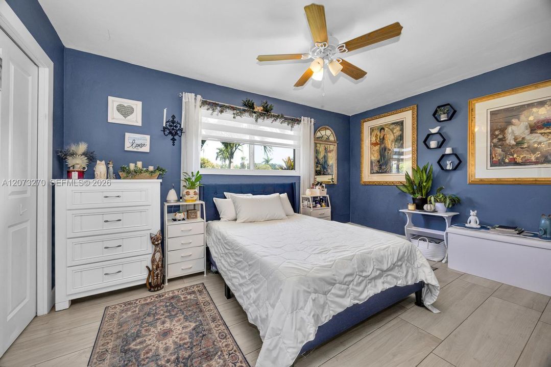 For Sale: $750,000 (3 beds, 2 baths, 1840 Square Feet)