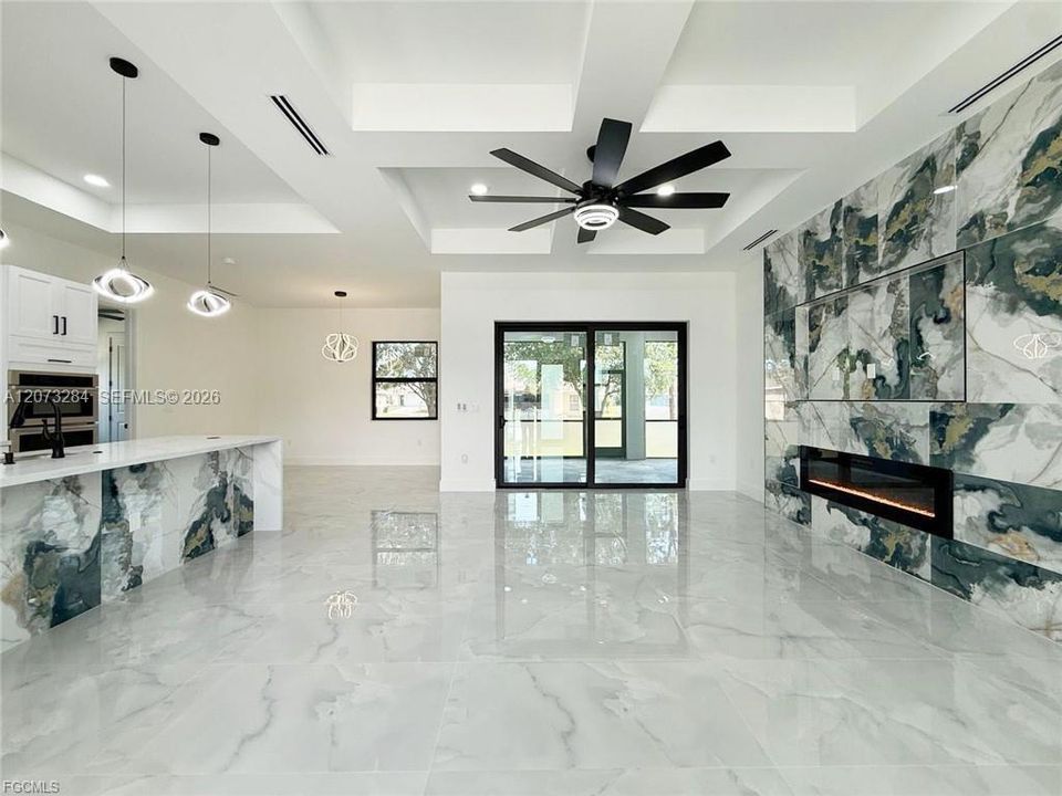 For Sale: $455,000 (4 beds, 3 baths, 1975 Square Feet)