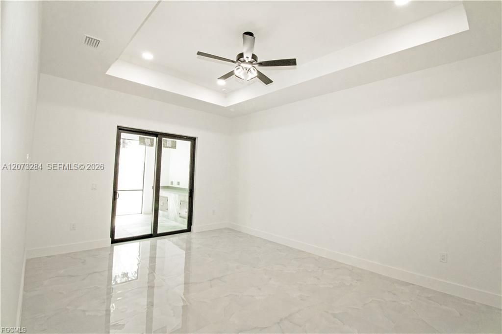 For Sale: $455,000 (4 beds, 3 baths, 1975 Square Feet)