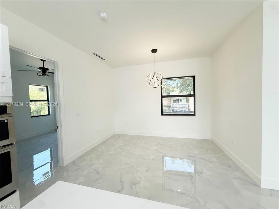 For Sale: $455,000 (4 beds, 3 baths, 1975 Square Feet)