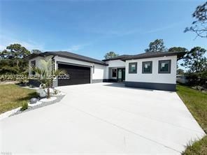 For Sale: $455,000 (4 beds, 3 baths, 1975 Square Feet)