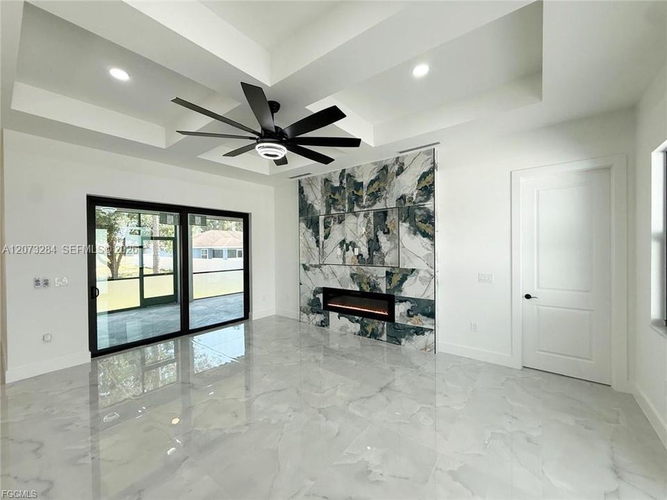 For Sale: $455,000 (4 beds, 3 baths, 1975 Square Feet)