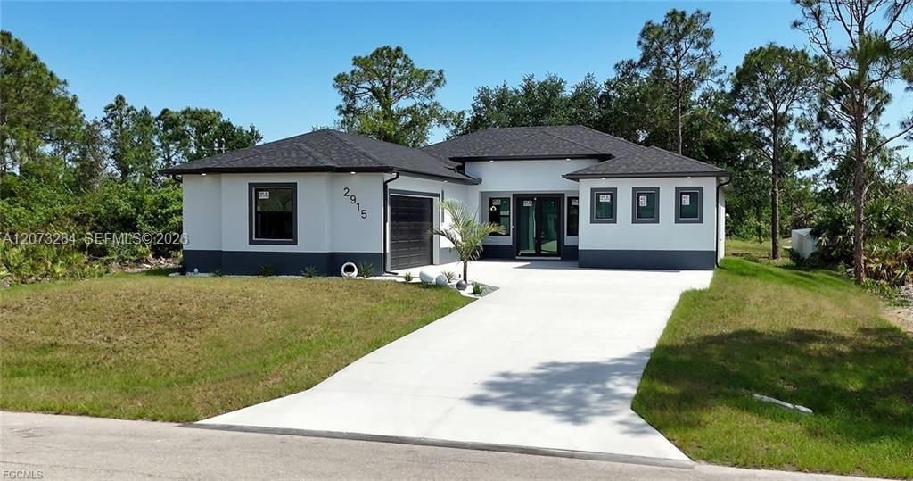 For Sale: $455,000 (4 beds, 3 baths, 1975 Square Feet)