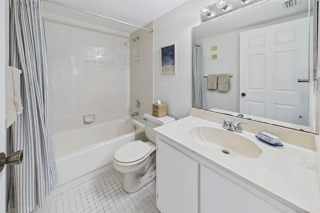 Guest Bath 2