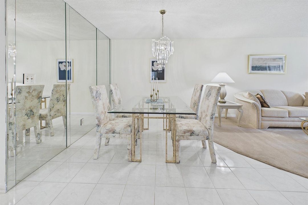 Dining 2