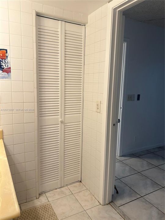 En Venta: $175,000 (2 camas, 2 baños, 933 Pies cuadrados)
