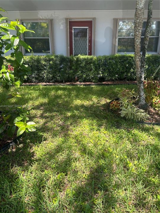 En Venta: $175,000 (2 camas, 2 baños, 933 Pies cuadrados)