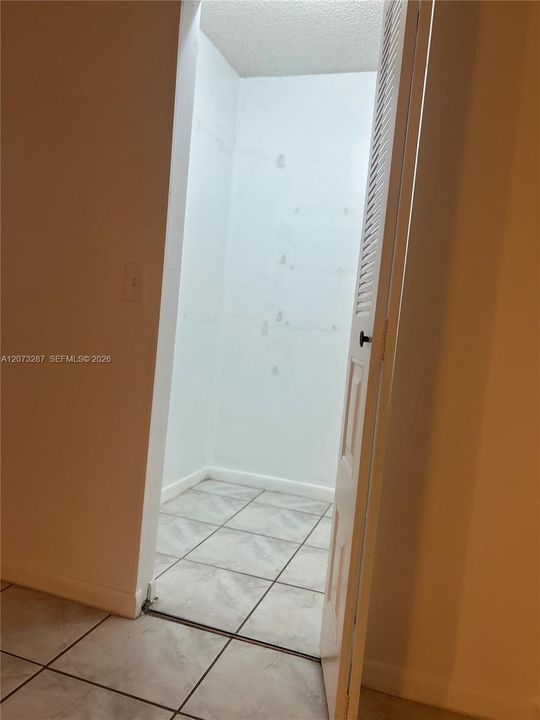 En Venta: $175,000 (2 camas, 2 baños, 933 Pies cuadrados)
