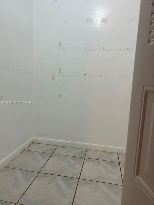 En Venta: $175,000 (2 camas, 2 baños, 933 Pies cuadrados)