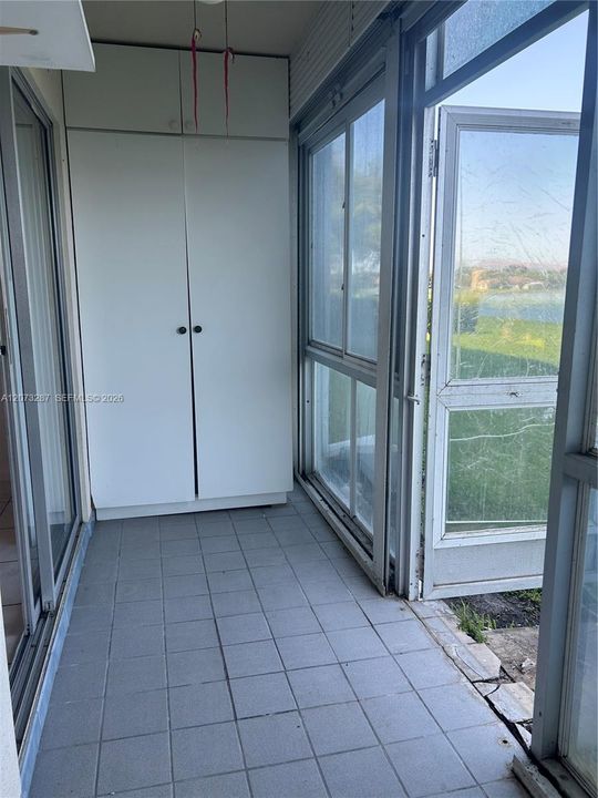 En Venta: $175,000 (2 camas, 2 baños, 933 Pies cuadrados)