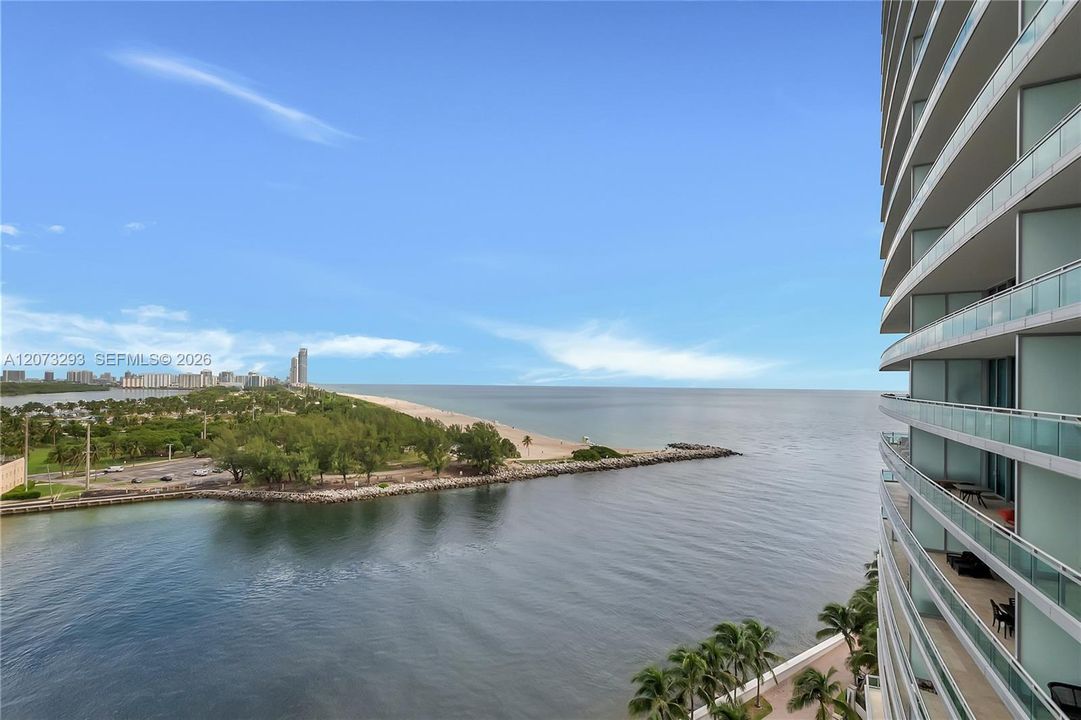 For Sale: $5,100,000 (3 beds, 3 baths, 3120 Square Feet)