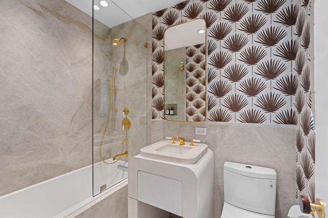 23-Guest Bath1