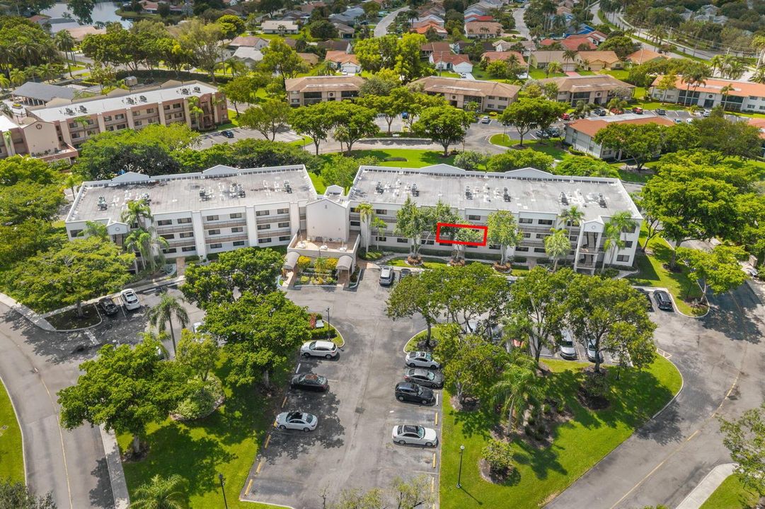1-web-or-mls-10837 W Clairmont Cir #208