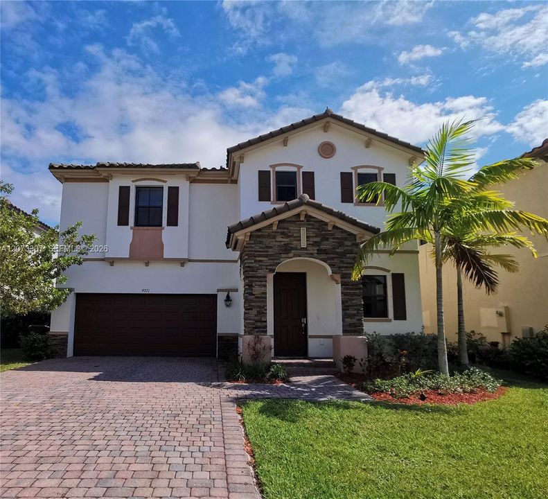 : $859,000 (5 camas, 3 baños, 3316 Pies cuadrados)