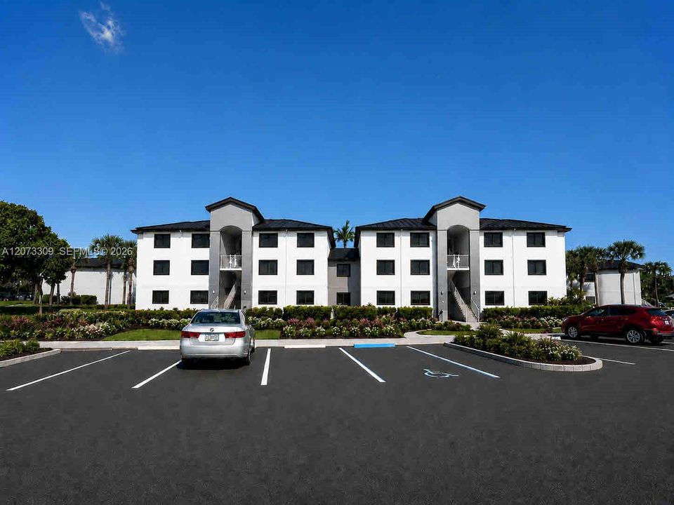 For Rent: $1,800 (1 beds, 1 baths, 659 Square Feet)