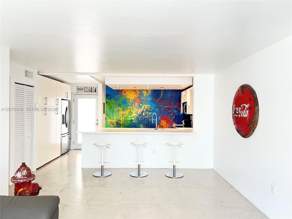 For Rent: $3,700 (2 beds, 2 baths, 1065 Square Feet)