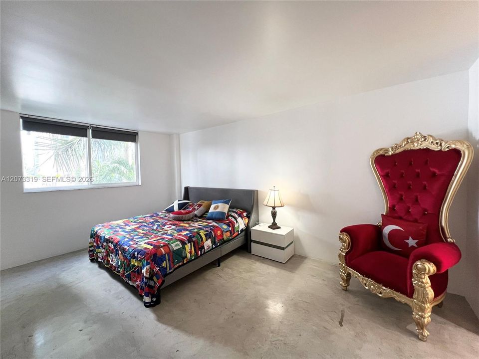 For Rent: $3,700 (2 beds, 2 baths, 1065 Square Feet)