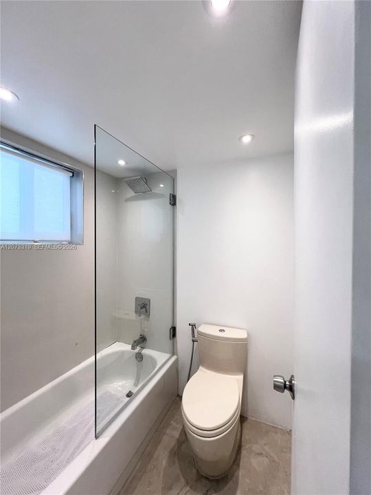 For Rent: $3,700 (2 beds, 2 baths, 1065 Square Feet)